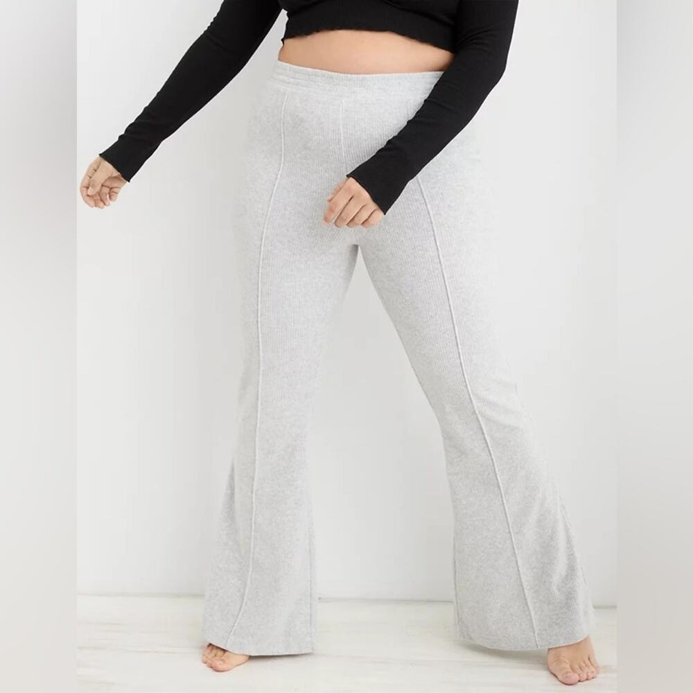 NEW Aerie Pants Womens M Gray Groove On Ribbed Soft Velour Flare Casual Pant
